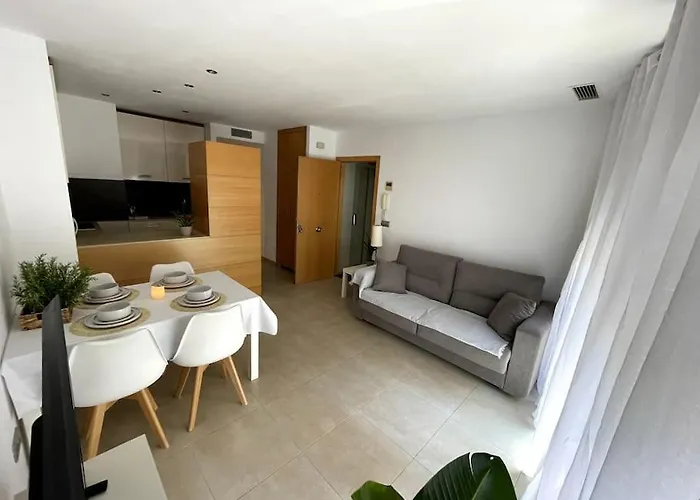 Taima Flats 2 *